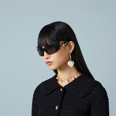 geometric-frame sunglasses gucci